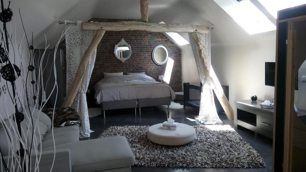 La Renaissance Villa Villers-l'Eveque Bagian luar foto